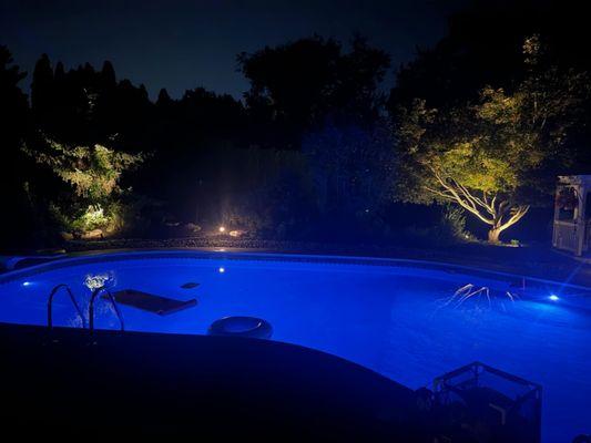 New LED light has this pool looking inviting!