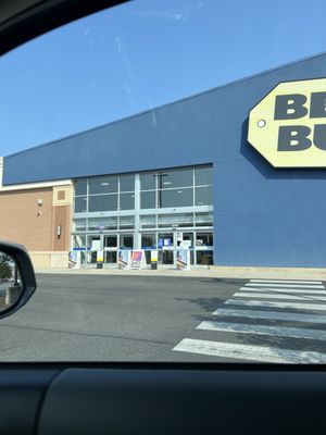 Best Buy store