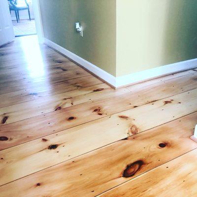 Newly Refinished Yellow Pine (AMAZING)