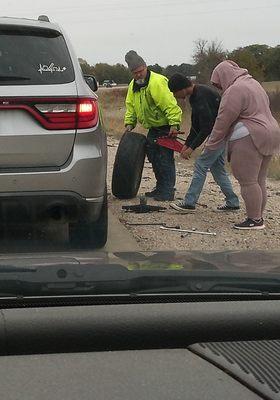 Tire change I-30 EB @ mile marker 12 in Arkansas