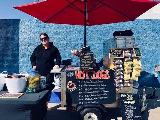 Hot Dog Momma. NYC style hot dog cart.