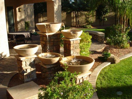 Round tiered water feature