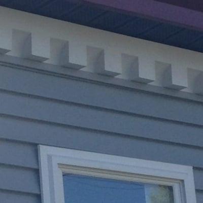 Close up of the Dentil molding.