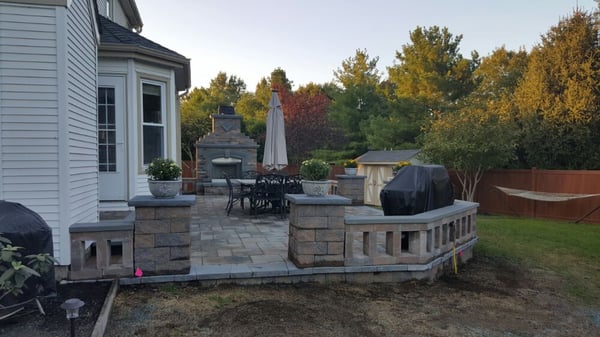 Custom Cambridge Elite Paver Patio..#cambridgepavers #cavadoconcrete #dreampatios