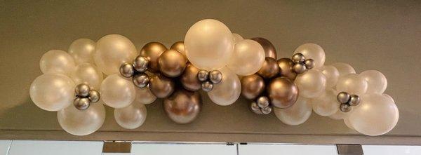 Balloon garland