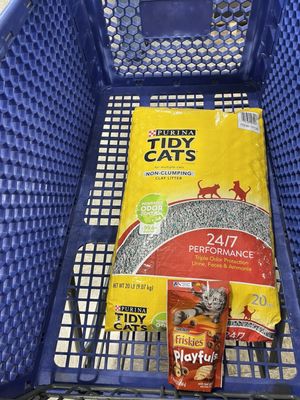 Buying #CatLitter & Friskies for my #Cats