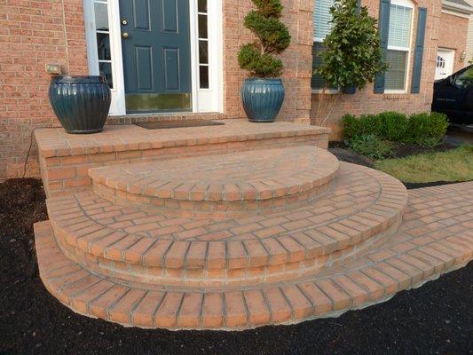 Brick Entrance Stoop