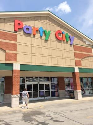 Front entrance to Party City  BUT 45 min wait for balloons. Give me a break!