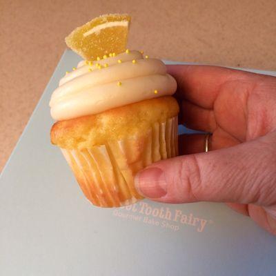 Lemon cupcake