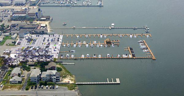 Dewey Beach Yacht Club in Dewey Beach, DE offers floating docks, boat lifts, wet slip rentals and more. Boat rentals too.