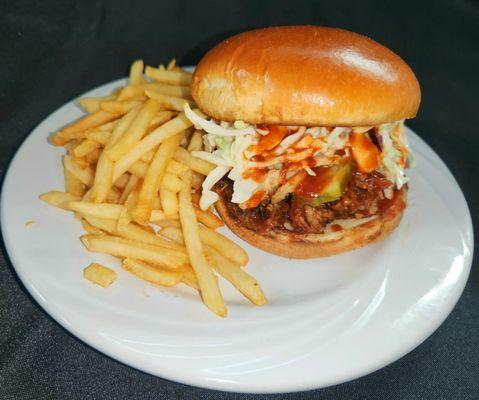 Pulled Pork w/ Shoestring Fries