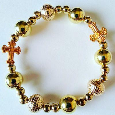 Elegant cross bracelet