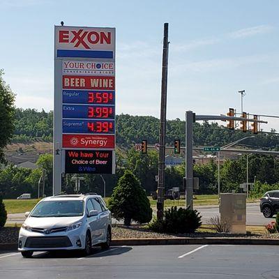 Forgot to check-in Monday morning while topping off tank for drive back to Michigan. Gas prices today  6/5/2023