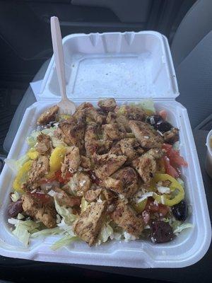 Medium Greek salad w/Chicken