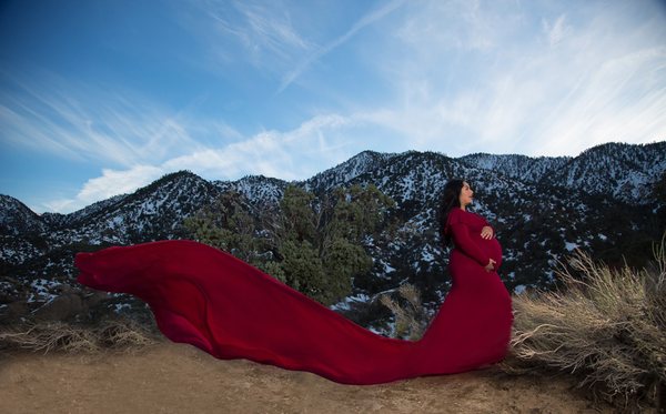 Maternity session outdoors