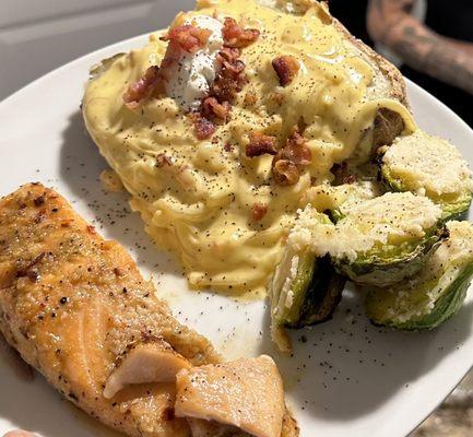 Honey glazed salmon 
Cheesy shrimp loaded baked potato 
Parmesan and garlic air fried Brussels