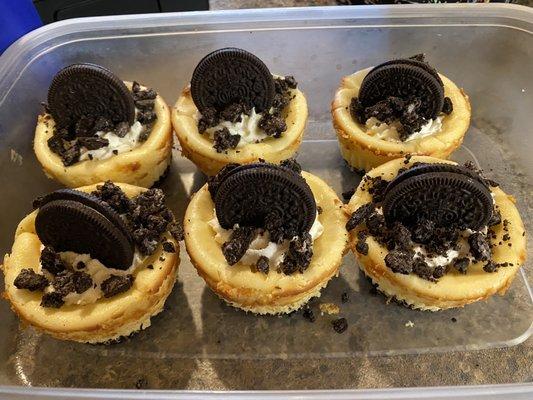 Gluten-free Oreo Mini Cheesecakes