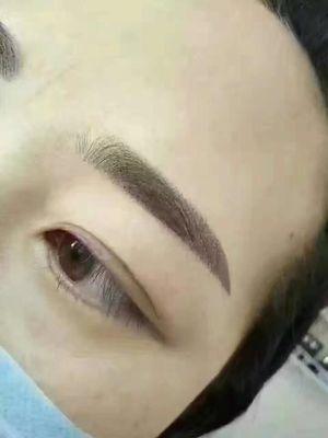 Micro-Blading eyebrow, blading in lines nature like your own eyebrows hair.