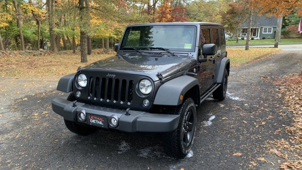 Hand Car Wash on a 2016 Jeep Wrangler