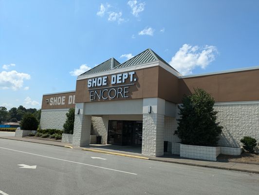 Shoe Dept. Encore, Mount Airy