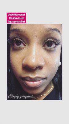 The 'Gorgeous Set' eyelash extensions by @lechicreshai. We specialize in making false things look REAL. www.lechicreshai.com