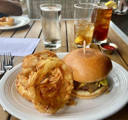 Hamburger and onion rings