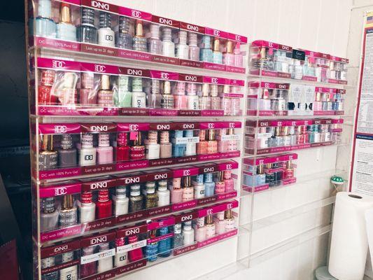 Many regular and gel nail polishes to choose from