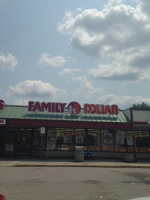 Brockton Family Dollar -- Oak Village Crossing : 190 Oak Street, Brockton         Storefront