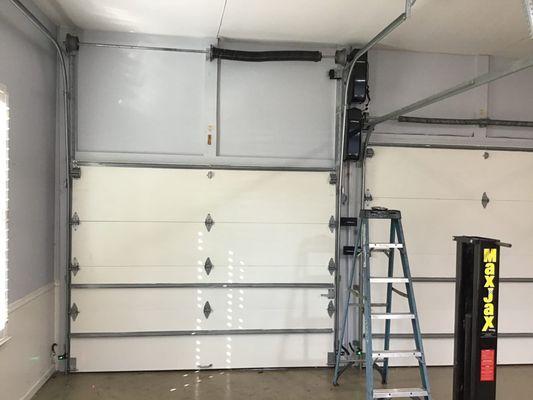 High Lift garage Door Specialist. We Can Do High lift Conversions To Get Your Door Closer To The Ceiling.