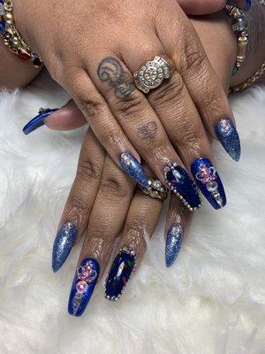 Nails art