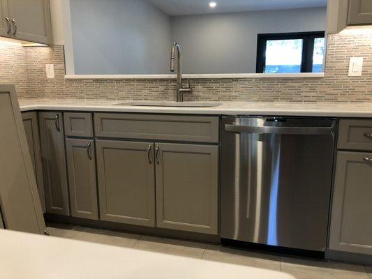 Kitchen cabinets and Backsplash