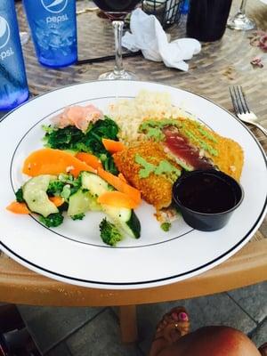 Horseradish Panko-crusted Tuna with Seaweed salad