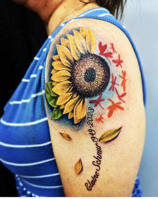 Beautiful personalized sunflower !