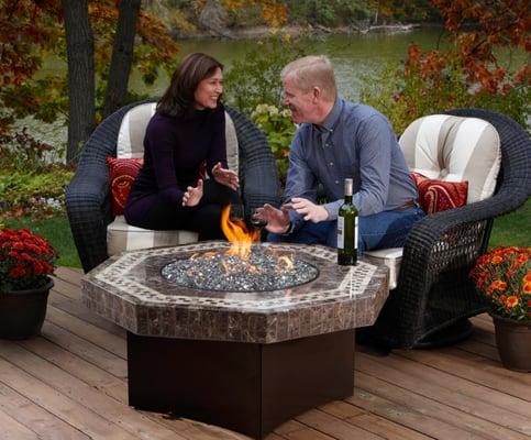 Venetian Gas Fire Pit Table - Found here: http://www.allbackyardfun.com/fire-pit-tables/oriflamme-fire-tables/oriflammer-gas-...