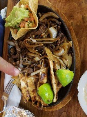 Combination fajitas