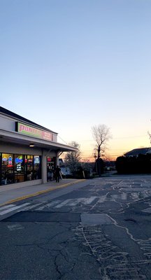 Ponte's Torringford Package Store