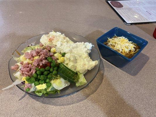 Soup and salad bar