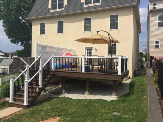 Conshohocken- Trex deck and vinyl privacy fence