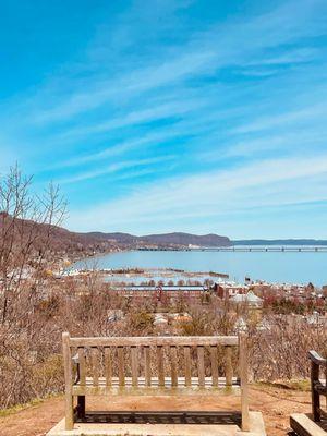 Many benches with a view