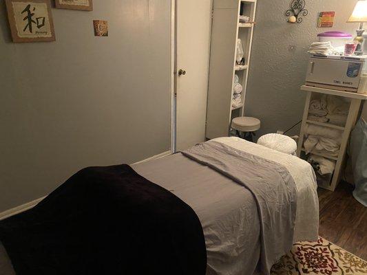 Massage room, nice and clean!