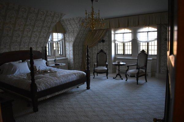 Mill Neck Manor Guest Bedroom