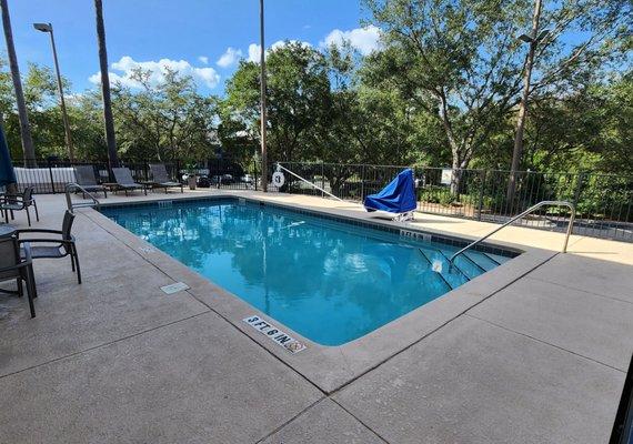 Bill Lewis of Vero Beach visiting the Comfort Suites in Tallahassee, Florida.