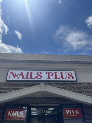 Nails plus