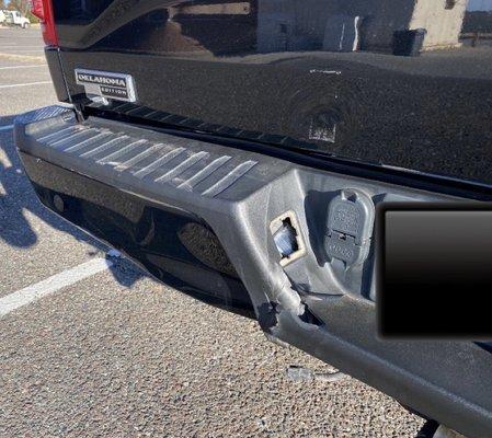 Tailgate and bumper damage