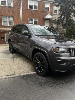 Jeep grand Cherokee exterior wash