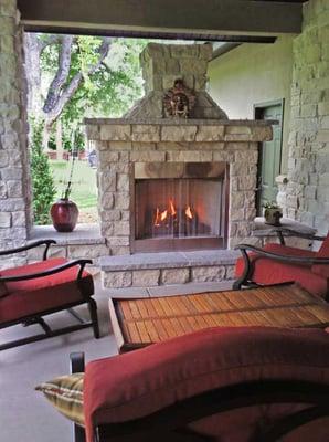 Outdoor Fireplace Design and Installation