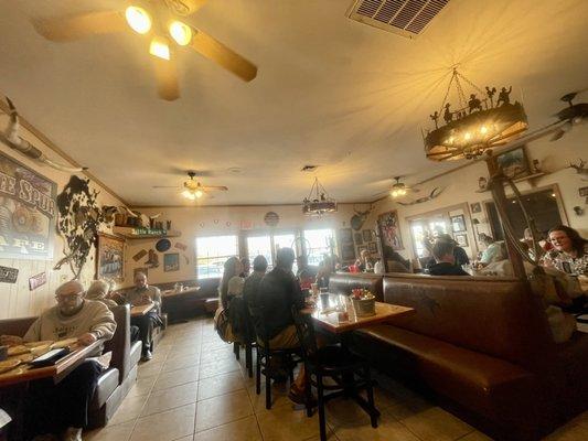 One side of the diner. They originally wanted to seat us on the other side, the other side has really no environment.