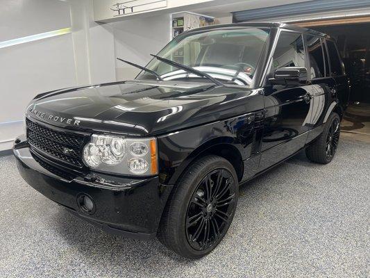 Supercharged Range Rover Ceramic coating with paint correction. Ceramic coating on windows.