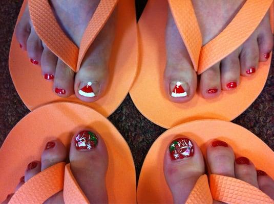 Pretty and festive nail designs!