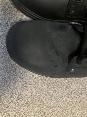 Picture of the defective shoe